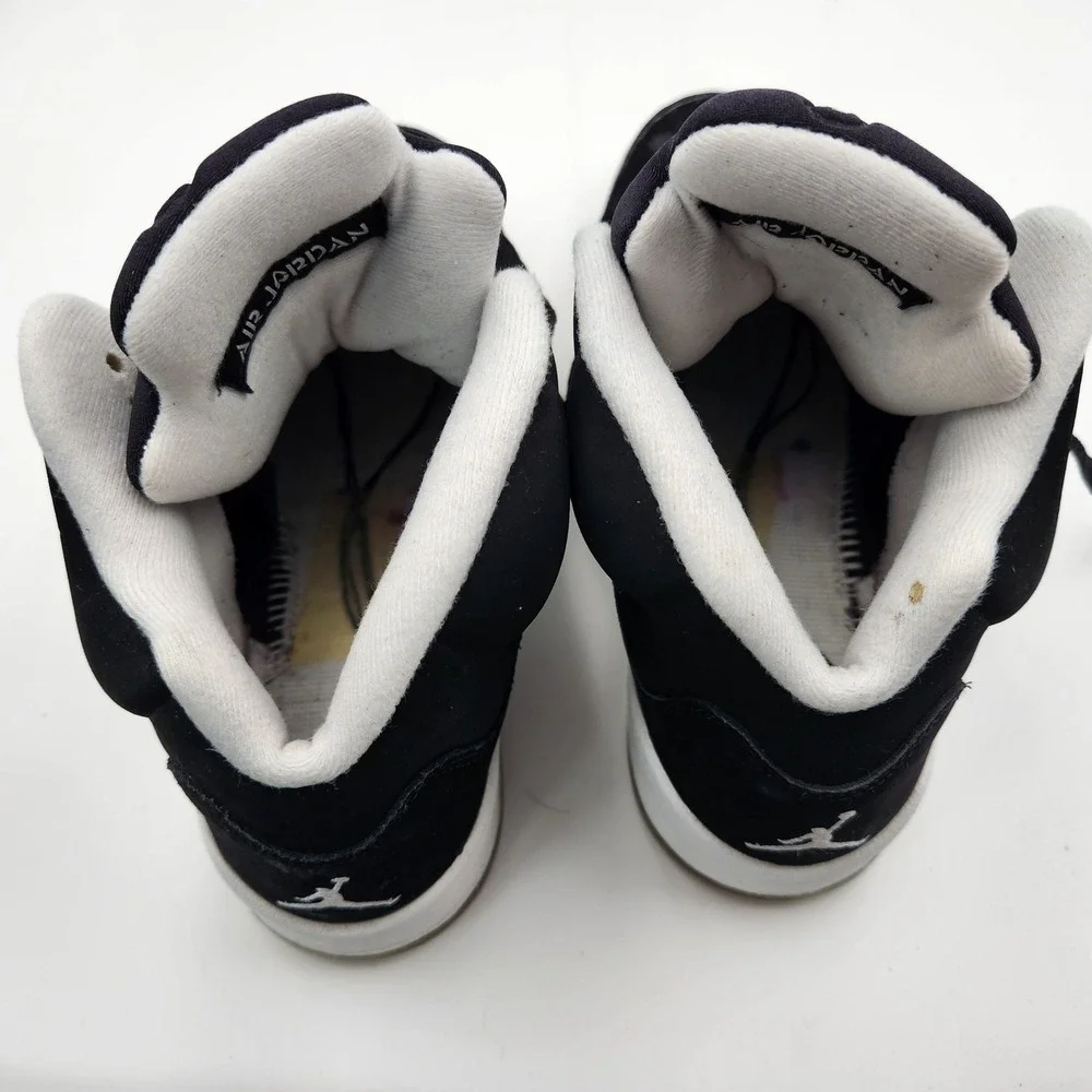 Nike Air Jordan 5 Retro Moonlight Oreo Size 7Y Black 440888-035 Athleisure‎